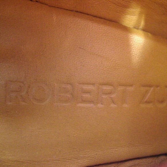 ROBERT ZUR $398 Heeled British Tan Leather Lug Sole Ankle Boots 38/8 - Picture 9 of 10